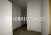 Local comercial en venta, traspaso con 235m² en Badalona, en la zona de Puigfred, Carrer dels Apenins foto