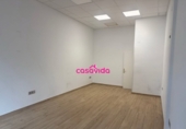 50m² commercial premises for rent in Segovia photo