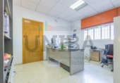 Nave Industrial en venta con 357m² en Badajoz foto