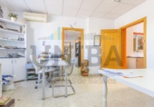 Nave Industrial en venta con 357m² en Badajoz foto