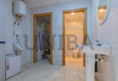 Nave Industrial en venta con 357m² en Badajoz foto