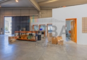 Nave Industrial en venta con 357m² en Badajoz foto