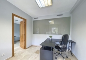 68m² office for rent in Alicante, Avenida Salamanca, 6 photo