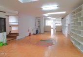 Local comercial Industrial en venta con 180m² en Oviedo, en la zona de Colloto foto