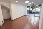 27m² commercial premises for rent in Huelva, Paseo de la Independencia photo