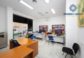 231m² commercial premises for sale in Granada, in the area of San Lázaro, Avenida de la Constitución photo