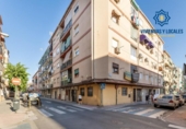 90m² commercial premises for sale in Granada, in the area of Neighborhood of Journalists, Calle Periodista José Mezcua Ruiz photo