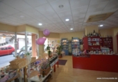 130m² commercial premises for sale in Orihuela, Avenida de Teodomiro photo