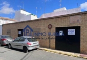 125m² commercial premises for sale in La Puebla del Río, photo