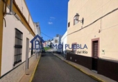 125m² commercial premises for sale in La Puebla del Río, photo