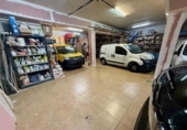 300m² commercial premises for sale in Tarrasa, photo