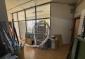300m² commercial premises for sale in Tarrasa, photo