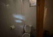 300m² commercial premises for sale in Tarrasa, photo
