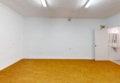 28m² commercial premises for sale in Seville, in the area of Nervion photo