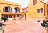 586m² building for sale in Játiva photo