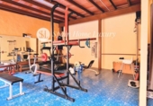586m² building for sale in Játiva photo