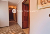 586m² building for sale in Játiva photo
