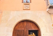586m² building for sale in Játiva photo