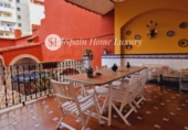 586m² building for sale in Játiva photo