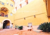 586m² building for sale in Játiva photo