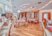 2000m² hotel for sale in Alcira photo