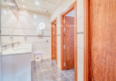 2000m² hotel for sale in Alcira photo
