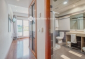 2000m² hotel for sale in Alcira photo