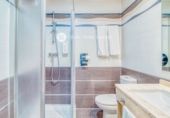 2000m² hotel for sale in Alcira photo