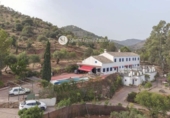 1200m² hotel for sale in Guaro photo