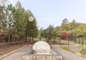 1200m² hotel for sale in Guaro photo
