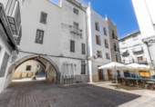 Hotel en venta con 138m² en Sagunto, Calle Romeo foto