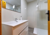 Hotel en venta con 138m² en Sagunto, Calle Romeo foto