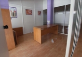 Local comercial en venta con 231m² en Montijo, Avenida de Colón foto