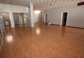 Local comercial en venta con 231m² en Montijo, Avenida de Colón foto