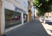 Local comercial en venta con 231m² en Montijo, Avenida de Colón foto