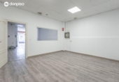 Local comercial
en venda
amb 170m² a Maracena, Calle Algibe Alto foto