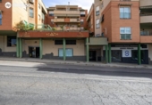 800m² commercial premises for sale in Granada, carretera de la sierra photo