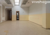 Local comercial en venta en Madrid, en la zona de Recoletos foto