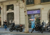 177m² commercial premises for rent in Barcelona, in the area of La Vila de Gràcia, Córsega photo