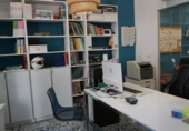 177m² commercial premises for rent in Barcelona, in the area of La Vila de Gràcia, Córsega photo