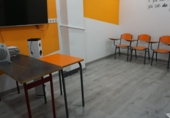 177m² commercial premises for rent in Barcelona, in the area of La Vila de Gràcia, Córsega photo