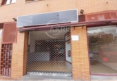 138m² commercial premises for sale in Toledo photo