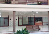 72m² commercial premises for sale in Toledo photo