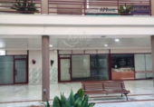 72m² commercial premises for sale in Toledo photo