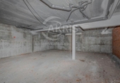 216m² commercial premises for sale in Toledo photo