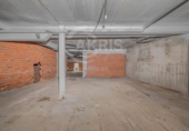 216m² commercial premises for sale in Toledo photo