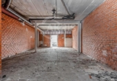 216m² commercial premises for sale in Toledo photo