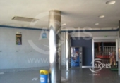 Local comercial en alquiler con 200m² en Toledo foto