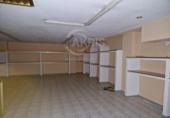 150m² commercial premises for sale in Toledo photo