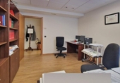 79m² bureau pour vente à A Coruña, Rúa Reja Dorada photo
